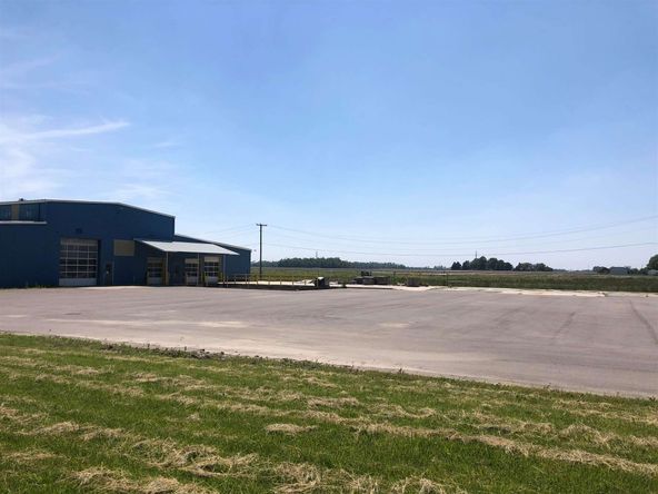 2703 W 9th St, Marion, IN 46953